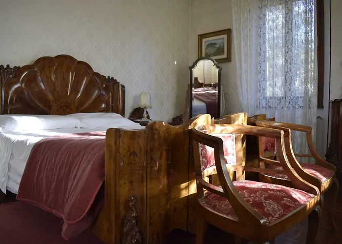 Storica Calderino Nocleg ze śniadaniem