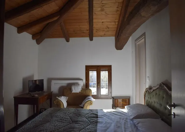 Bed and Breakfast Storica Calderino *