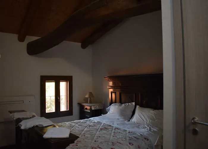 Storica Calderino Bed and Breakfast