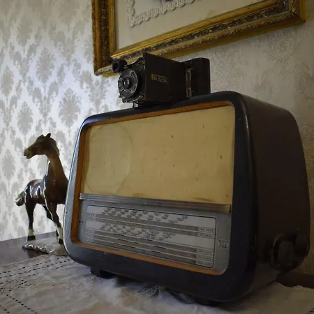 Oda ve Kahvaltı Storica Calderino *